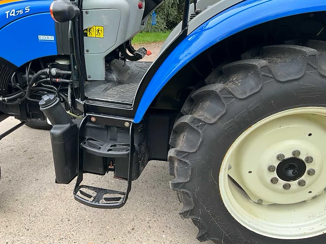 2018 new holland t4.75s tweewielaangedreven landbouwtractor - afbeelding 8 van  38
