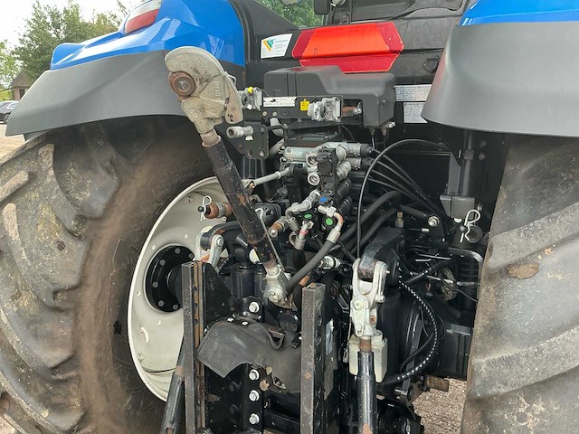 2018 new holland t7.165s vierwielaangedreven landbouwtractor - afbeelding 1 van  9