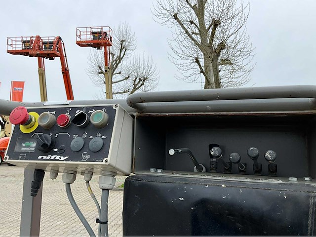 2018 niftylift nifty hr12ne hoogwerker - afbeelding 6 van  30
