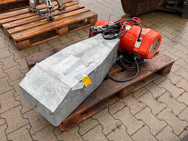 2018 nitchi mh-5 elektrische kettingtakel - afbeelding 1 van  11