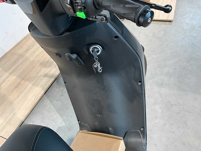 2018 niu m1 pro e-scooter - afbeelding 3 van  18