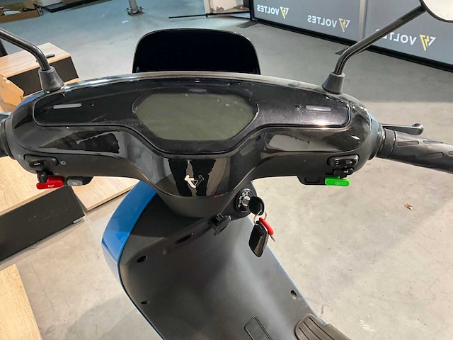 2018 niu m1 pro e-scooter - afbeelding 10 van  18