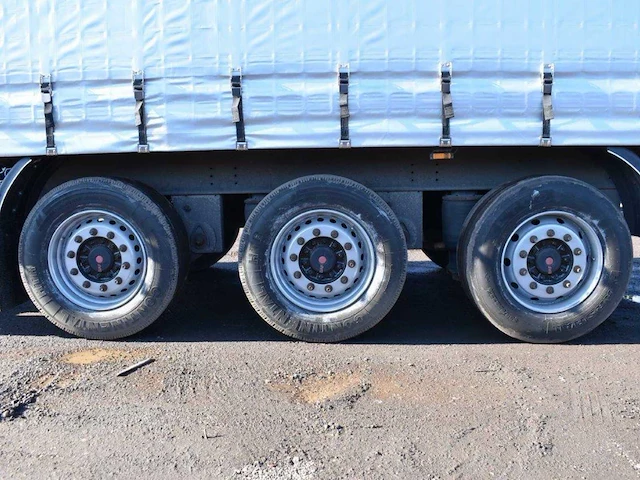 2018 nordic s340 | 3 assige schuifzeiloplegger met schuifdak - afbeelding 24 van  38