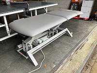 2018 novak tmc3 massagetafel / behandeltafel (elektrisch) - afbeelding 1 van  5