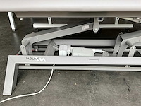 2018 novak tmc3 massagetafel / behandeltafel (elektrisch) - afbeelding 4 van  5