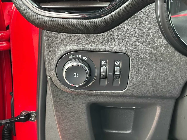 2018 opel crossland x 1.2 innovation personenauto - afbeelding 35 van  51