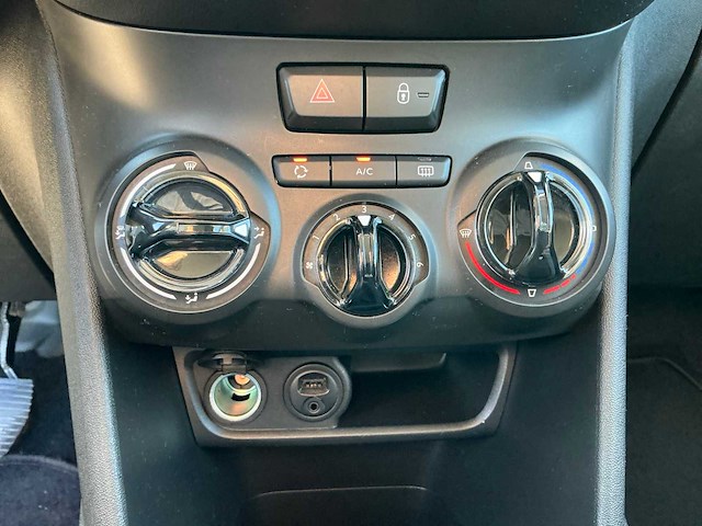 2018 peugeot 208 hatchback personenauto - afbeelding 3 van  26