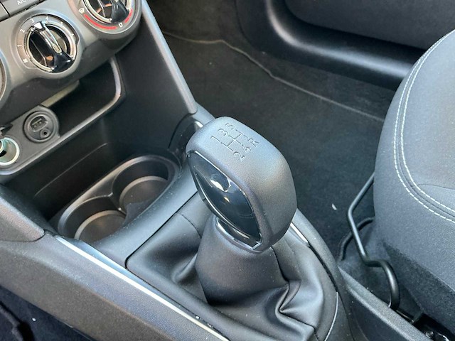 2018 peugeot 208 hatchback personenauto - afbeelding 4 van  26