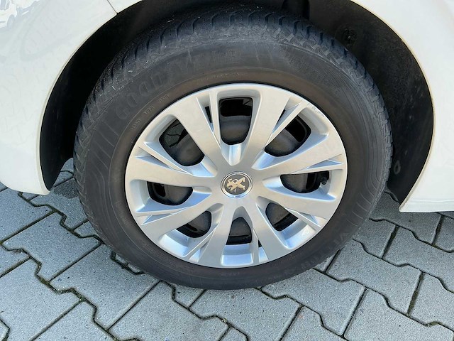 2018 peugeot 208 hatchback personenauto - afbeelding 11 van  26