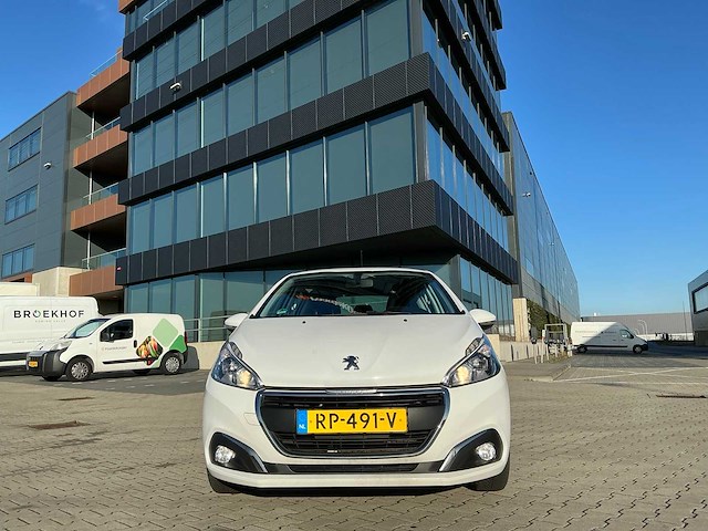2018 peugeot 208 hatchback personenauto - afbeelding 9 van  26