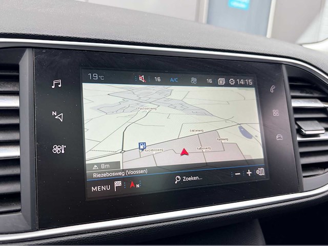 2018 peugeot 308 sw 1.2 - automaat - pano - personenauto - afbeelding 2 van  17