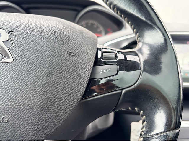 2018 peugeot 308 sw 1.2 - automaat - pano - personenauto - afbeelding 6 van  17