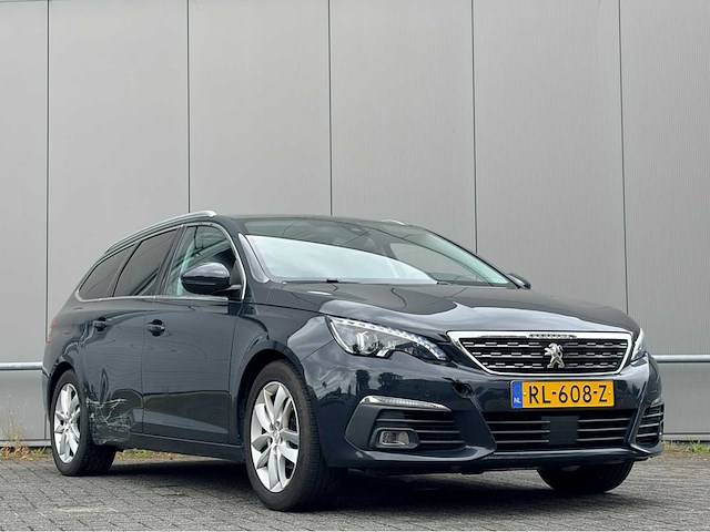 2018 peugeot 308 sw 1.2 - automaat - pano - personenauto - afbeelding 11 van  17