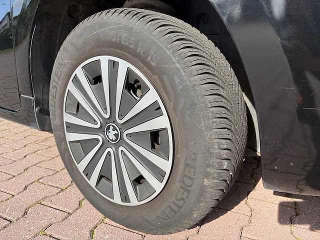 2018 peugeot partner tepee 1.2 puretech active personenauto - afbeelding 2 van  79