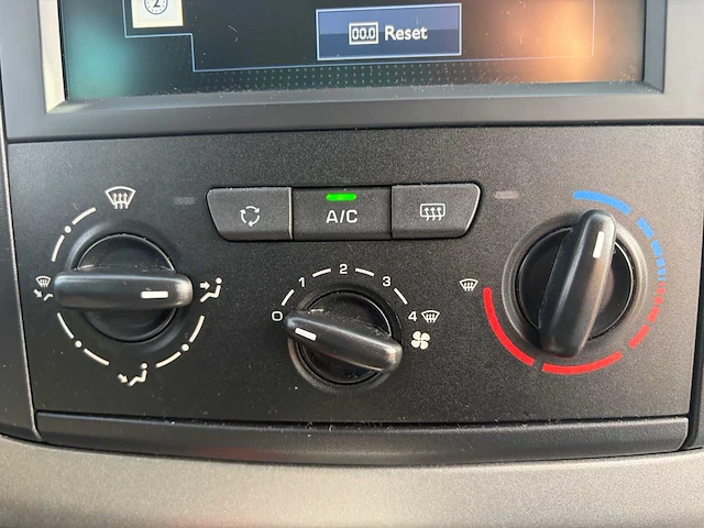 2018 peugeot partner tepee 1.2 puretech active personenauto - afbeelding 28 van  79
