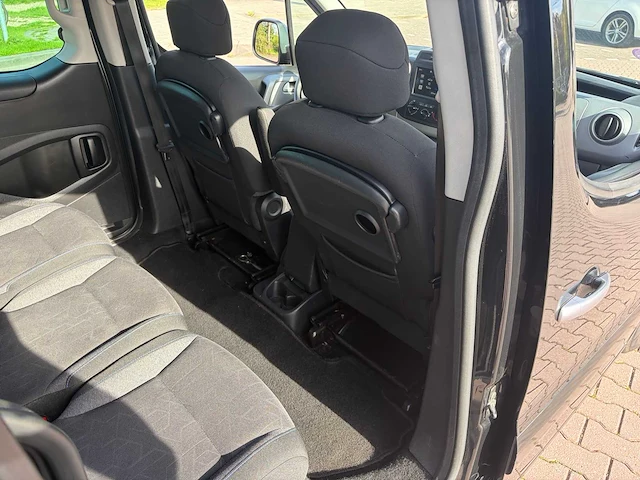 2018 peugeot partner tepee 1.2 puretech active personenauto - afbeelding 43 van  79