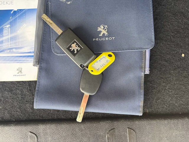 2018 peugeot partner tepee 1.2 puretech active personenauto - afbeelding 73 van  79