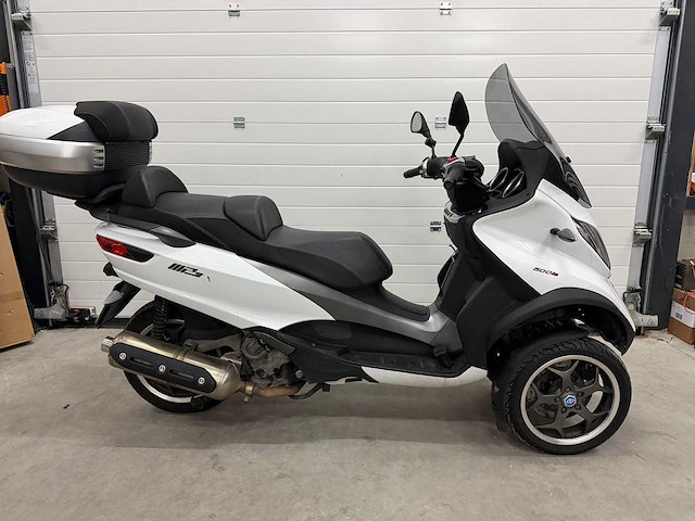 2018 piaggio - mp3 500 ie - motorfiets - afbeelding 1 van  11