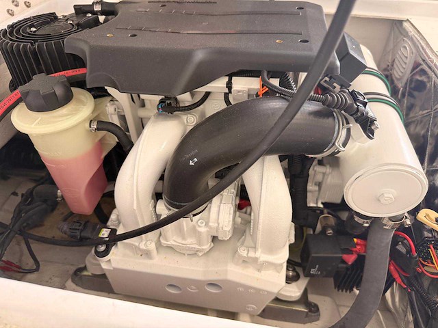 2018 pirelli j33 jet tender 11 vaaruren rib boot - afbeelding 15 van  29