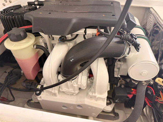 2018 pirelli j33 jet tender 11 vaaruren rib boot - afbeelding 30 van  47