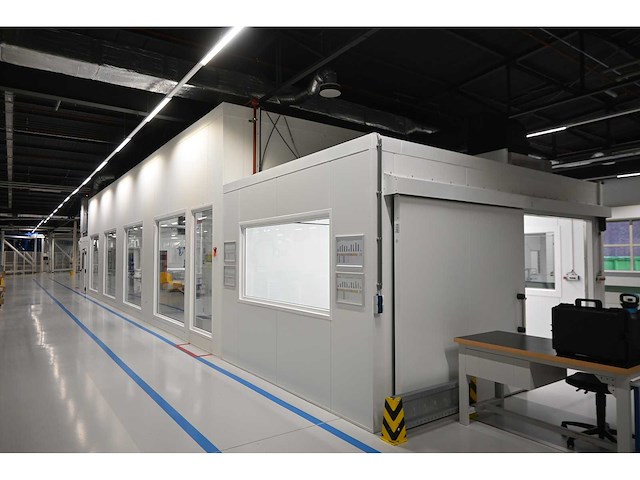2018 pk kältetechnik - iso 6 - cleanroom lamination line (c) - afbeelding 1 van  27