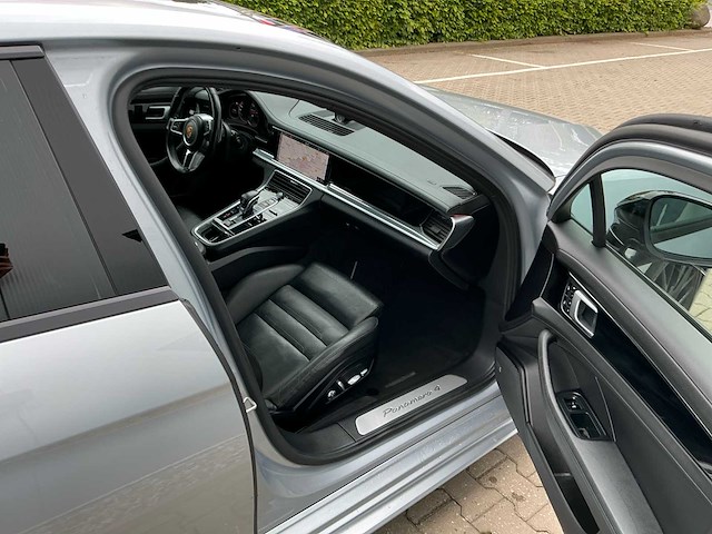 2018 porsche panamera 4 3.0 v6 personenauto - afbeelding 25 van  32
