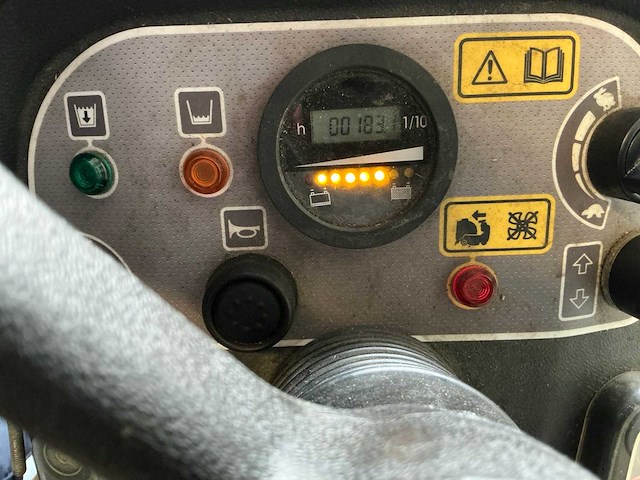 2018 rcm drive t702r zelfrijdende veegmachine - afbeelding 3 van  19