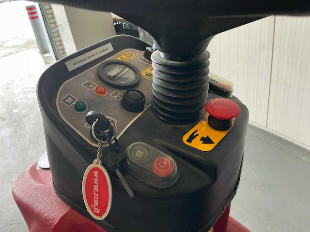 2018 rcm drive t702r zelfrijdende veegmachine - afbeelding 7 van  19