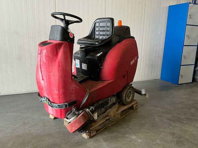 2018 rcm drive t702r zelfrijdende veegmachine - afbeelding 14 van  19