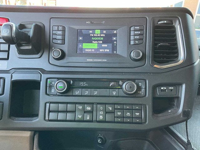 2018 scania g410 opleggertrekker - afbeelding 30 van  43