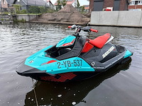 2018 seadoo spark met trailer - afbeelding 1 van  9
