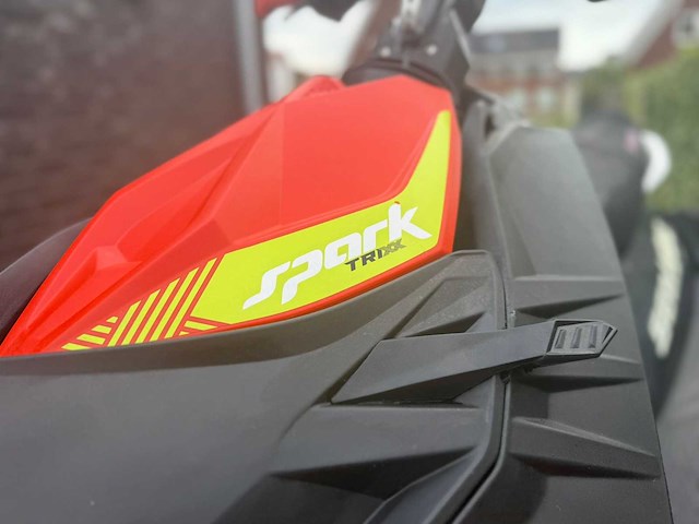 2018 seadoo spark trixx waterscooter - afbeelding 4 van  13
