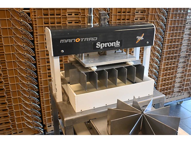 2018 sinmag manotrad sdb-20b diviseuse inclusief diverse snij-vorm plateaus - afbeelding 8 van  12