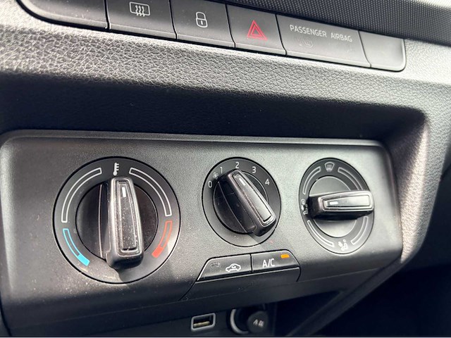 2018 skoda fabia combi 1.0 active personenauto - afbeelding 12 van  14