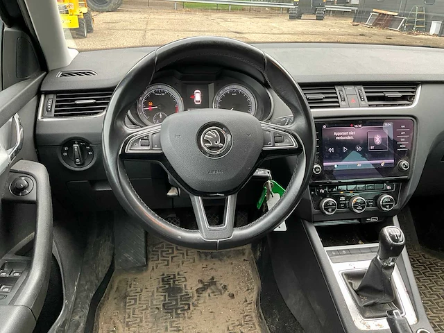 2018 skoda octavia combi 1.6 tdi grt active personenauto tx-801-t - afbeelding 14 van  43