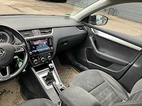 2018 skoda octavia combi 1.6 tdi grt active personenauto tx-801-t - afbeelding 33 van  43