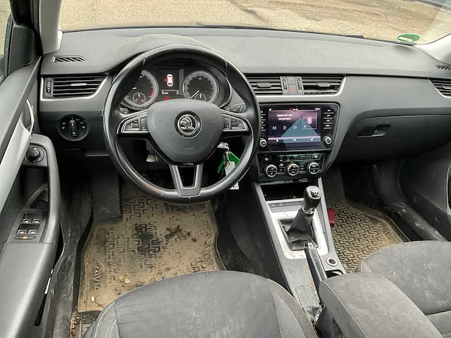 2018 skoda octavia combi 1.6 tdi grt active personenauto tx-801-t - afbeelding 11 van  43