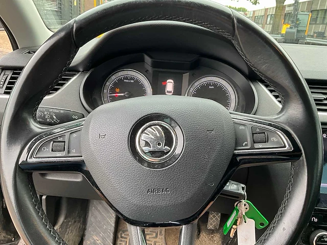 2018 skoda octavia combi 1.6 tdi grt active personenauto tx-801-t - afbeelding 17 van  43