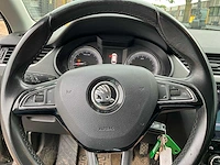 2018 skoda octavia combi 1.6 tdi grt active personenauto tx-801-t - afbeelding 17 van  43
