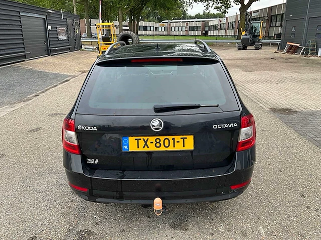 2018 skoda octavia combi 1.6 tdi grt active personenauto tx-801-t - afbeelding 34 van  43