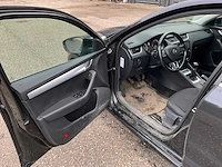 2018 skoda octavia combi 1.6 tdi grt active personenauto tx-801-t - afbeelding 7 van  43