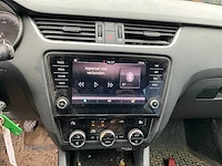 2018 skoda octavia combi 1.6 tdi grt active personenauto tx-801-t - afbeelding 16 van  43