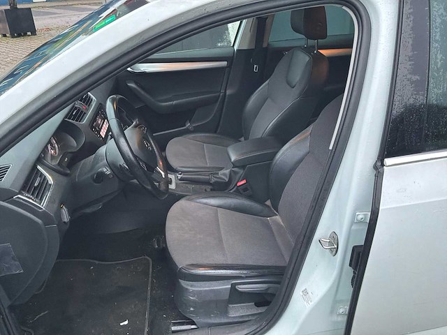 2018 skoda octavia combi personenauto - afbeelding 2 van  28