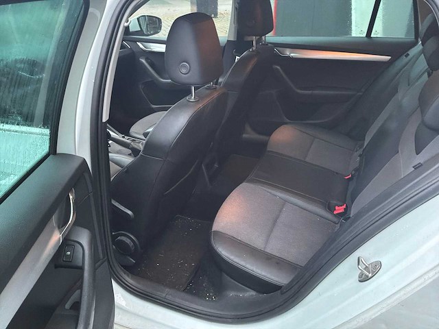 2018 skoda octavia combi personenauto - afbeelding 10 van  28