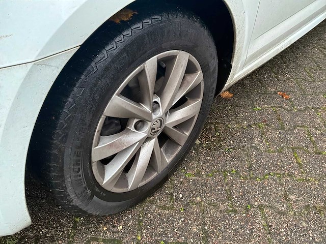 2018 skoda octavia combi personenauto - afbeelding 18 van  28