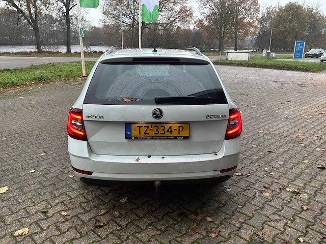 2018 skoda octavia combi personenauto - afbeelding 23 van  28