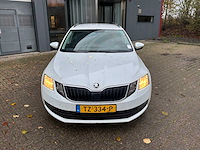 2018 skoda octavia combi personenauto - afbeelding 27 van  28