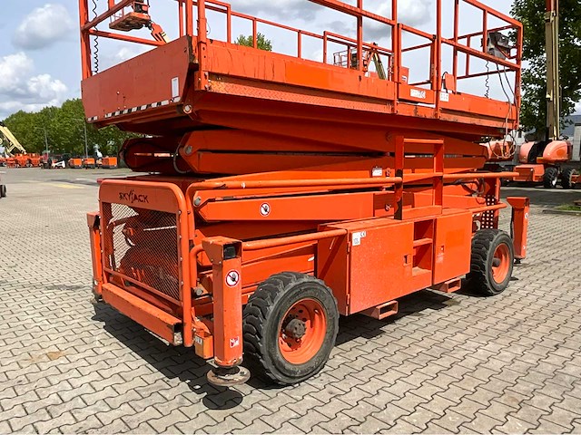 2018 skyjack sj 9250 hoogwerker 4x4 - afbeelding 9 van  45