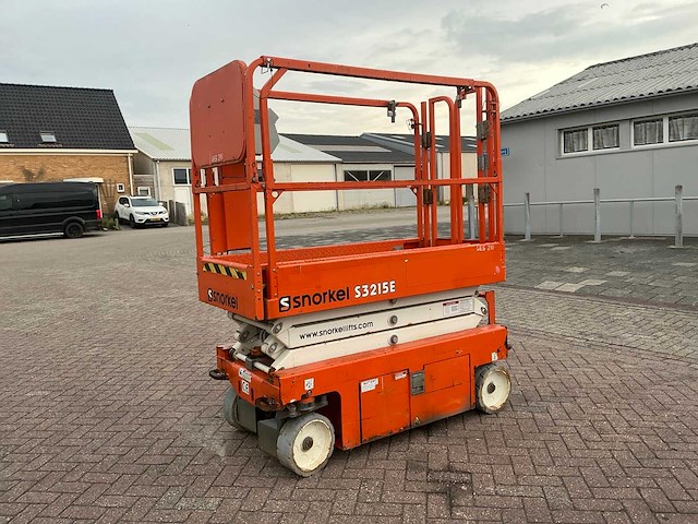 2018 snorkel s3215e hoogwerker - afbeelding 1 van  13