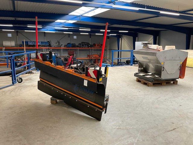 2018 snow service srl nanotech 2.00 sneeuwschuiver met strooibak - afbeelding 1 van  14